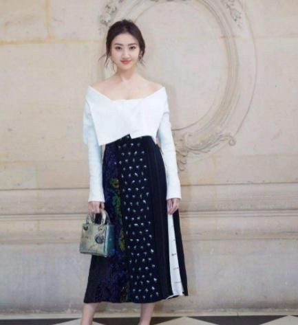 真的分手了?被曝与张继科合体看电影后,景甜的回应嘲讽意味十足