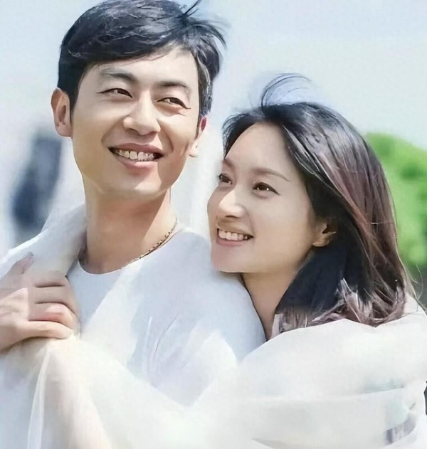 太让人意外了,八竿子打不着的两人,竟然是夫妻?