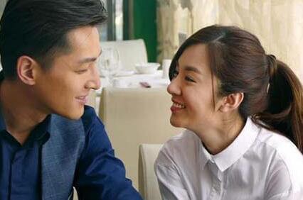 胡歌的老婆王晓晨个人资料曝光 称不介意胡歌车祸前后照片眼角留疤