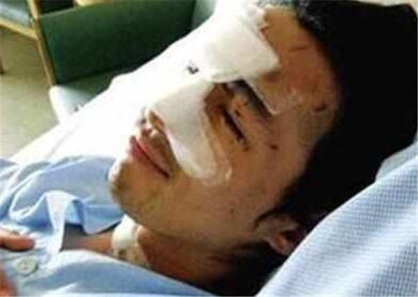 她不幸去世，是胡歌一生的痛！11年来他豪车不过百万，用行动报恩