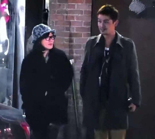 薛佳凝回应出家传闻，展现从容通透人生态度