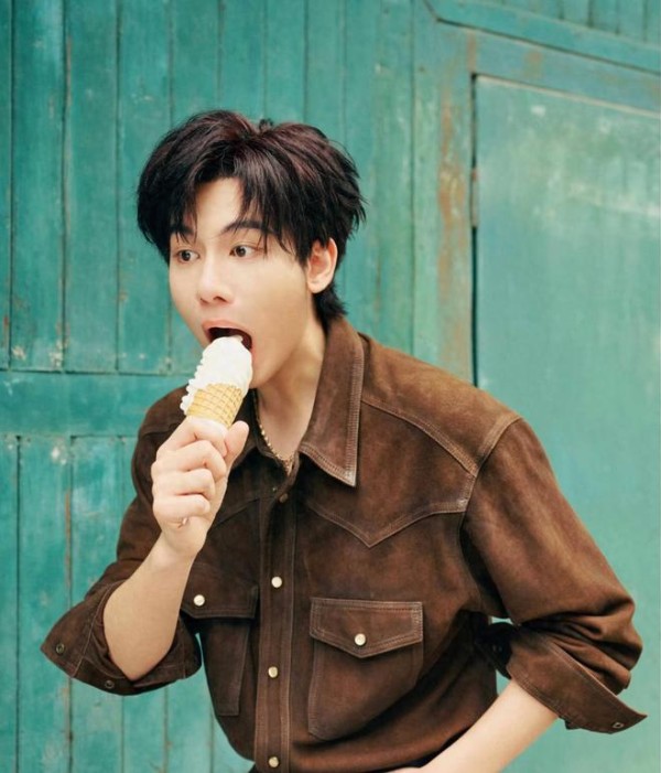 李昀锐代言层级跨越提升，胡歌首次公开二孩情况