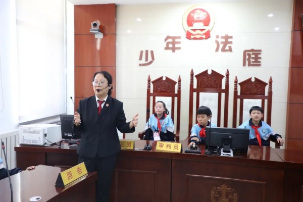 昆未·启明星|法治护新蕊 少年沐暖阳