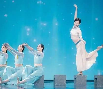 朱洁静：春晚璀璨明星，涅槃重生，勇者再启程