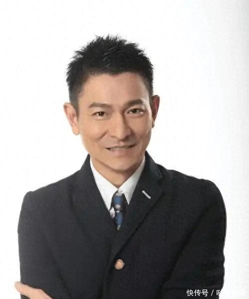 64岁刘德华：线上演唱会破千万，2026内地巡演暂别