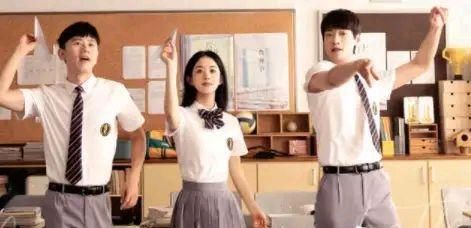 如何客观地评价赵丽颖的演技?