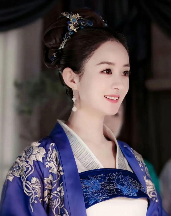 赵丽颖疑似恋情曝光,网友:原来她需要这样的男人