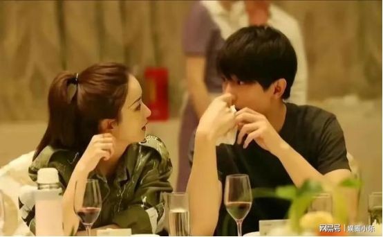 官宣!赵丽颖自己发的物料好甜,就差没直接说自己和林更新是一对了