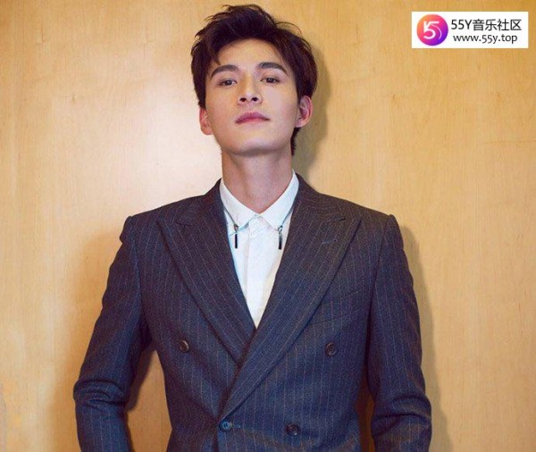 汪汐潮喜欢赵丽颖是真的吗 起底其个人资料2人是如何认识的