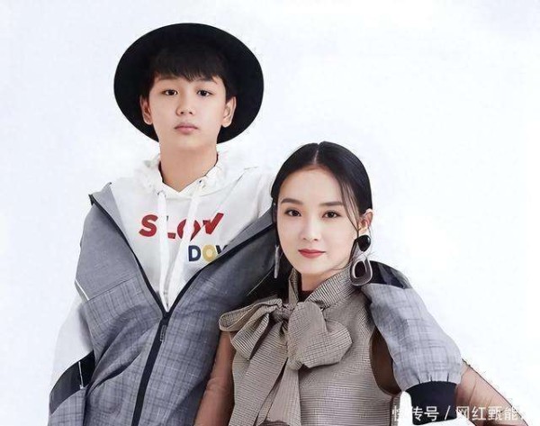 王艳19岁儿子星味炸屏！当年怼妈小霸王，如今帅成男团空降兵