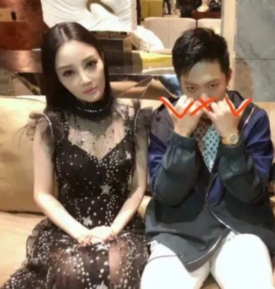 李小璐嘻哈歌手PGone