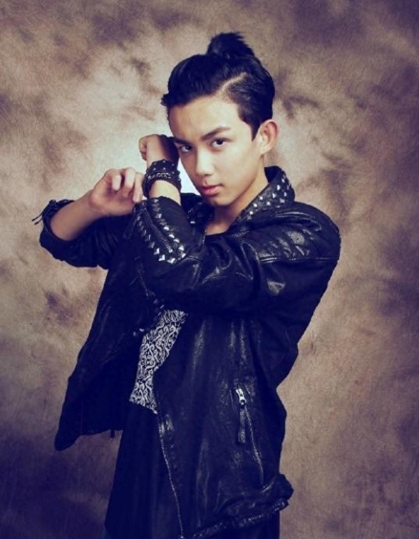 曾经的童星成为冉冉升起的新星,经岁月雕琢成为样貌出众的小鲜肉