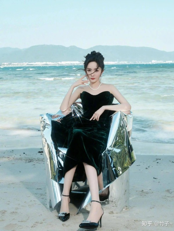 杨幂:中国乃至亚洲达人