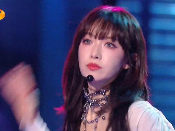 跨年晚会高清镜头明星全露怯，谢娜怪，蔡依林垮，杨紫只有脸能看