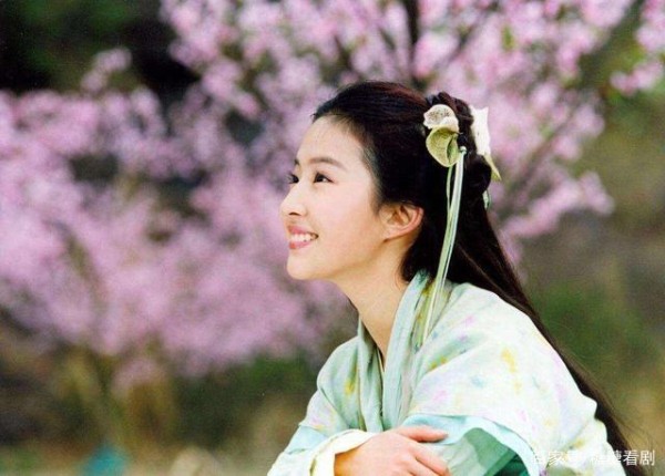 盘点五代仙侠剧女主：刘亦菲仙气十足，赵丽颖呆萌，袁冰妍俏皮