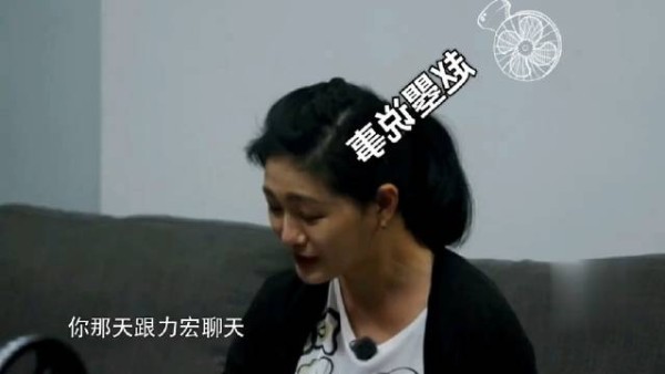 此前，在一期《幸福三重奏》综艺节目中大S用嘴喂汪小菲吃樱桃……