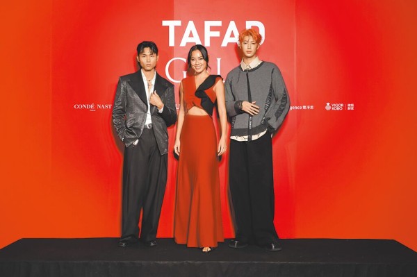 伊林名模侯凯智（左起）、王丽雅与金云一起出席TAFAD GALA颁奖晚宴。（TAFAD GALA提供）
