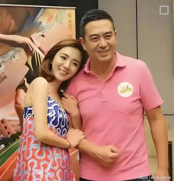 张嘉译和王晓晨的演艺生涯有哪些代表作品