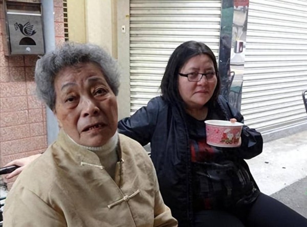 娱乐圈的人脉和关系网，从来都不是表面上看到的那么简单。