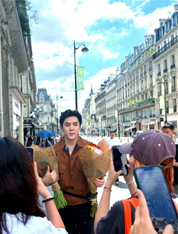 六位明星共创巴黎美妆新纪元,展示国货崛起之路