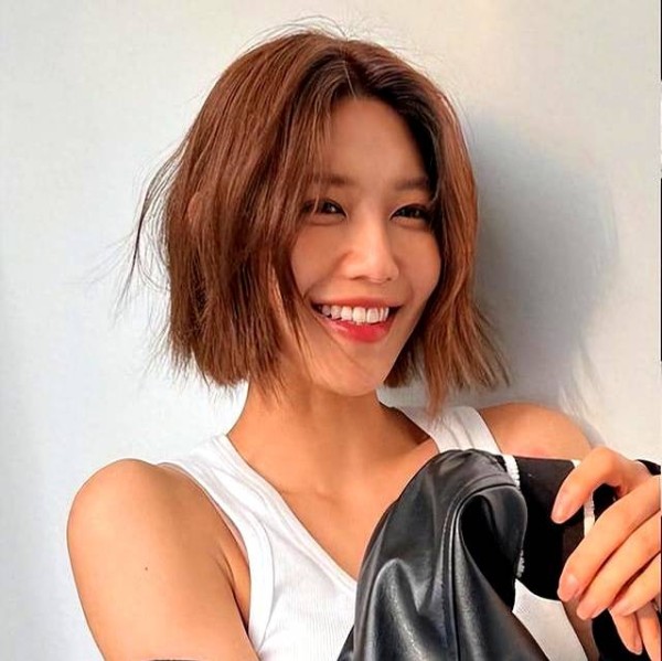 富三代、韩国国民女团的她，却与顶流演员男友低调相爱13年！