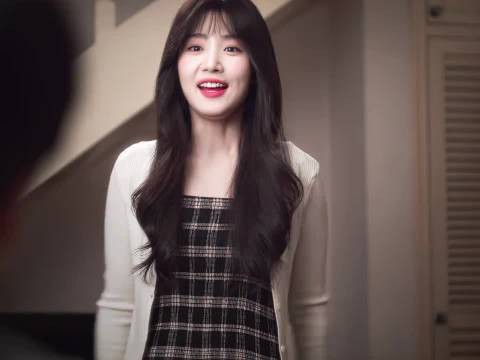 轧戏真的好好看，卢昱晓太可爱了太美了，欢迎大家来看