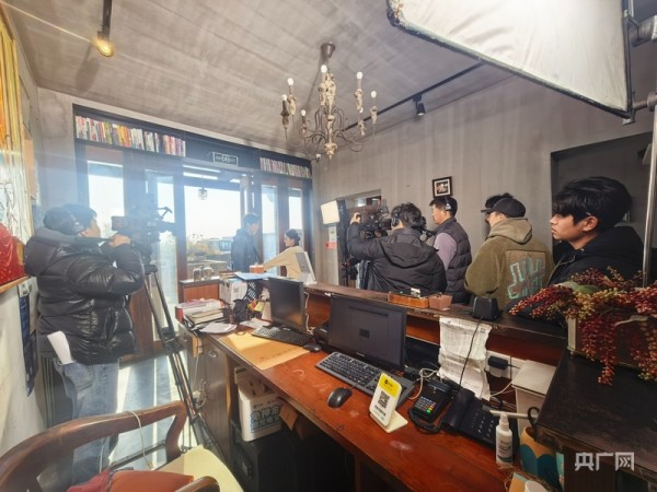 金山区首部文旅短剧开机