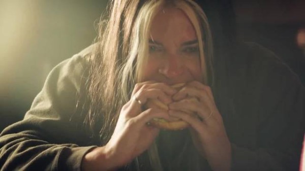 这个女人的人生被直播成电视剧,这到底是怎么回事?