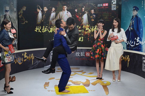 粉丝福利日!主创与粉丝互动