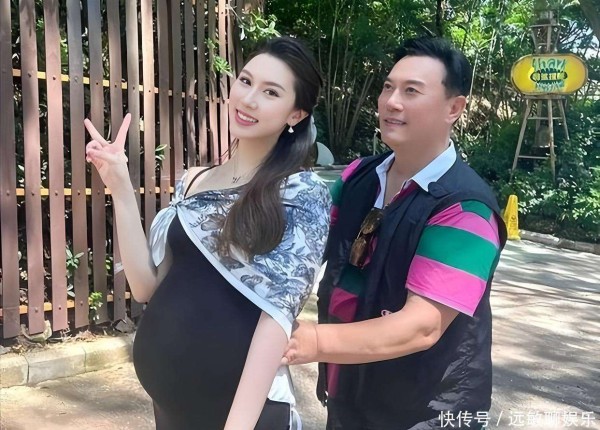 陈佩斯元旦家宴热闹非凡，儿媳首现身，颜值堪比女明星