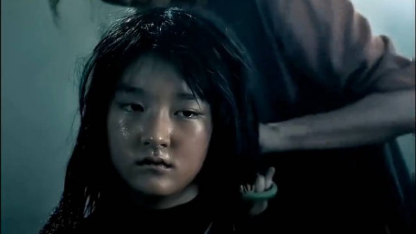 云南61岁老妇杀害13岁男孩,父亲为爱涉险