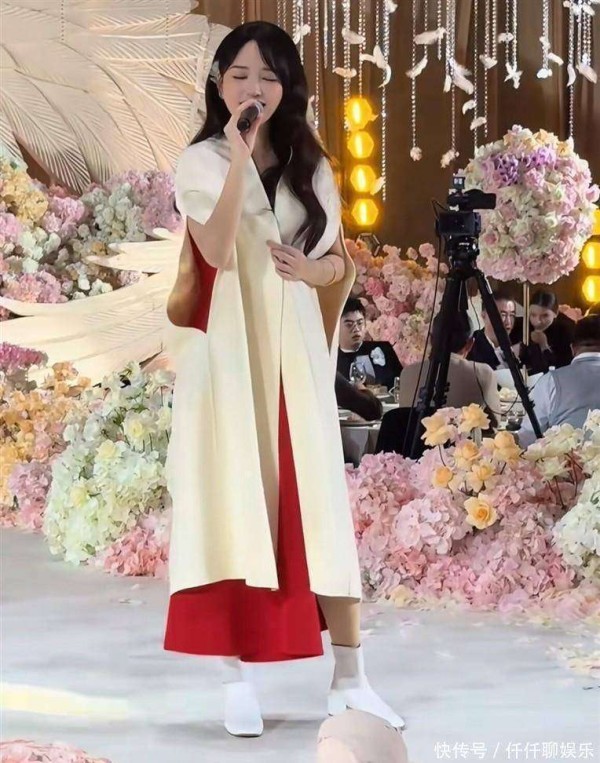 金莎婚庆商演引热议，纯粹赚钱方式背后原因何在？