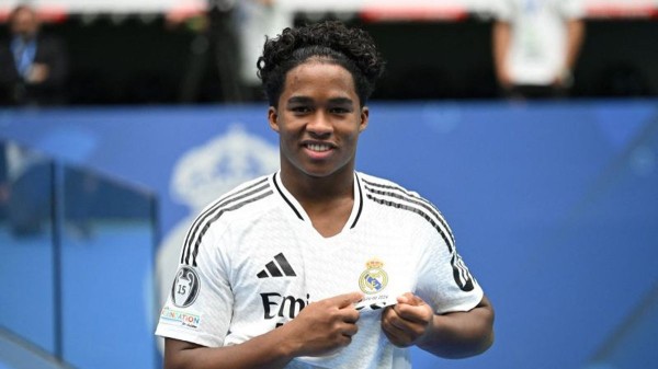 UFOOTBALL 恩德里克外租里昂