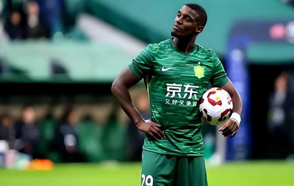 国安新任教练蒙哥马利正式宣布！直接要求张玉宁与林良铭转会至申花，同时敲定巴尔加斯与斯坦丘转会加盟遭俱乐部否认不现实