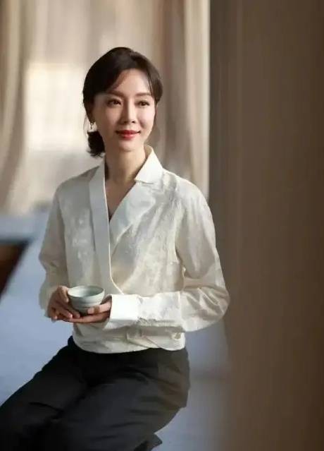 陈数经纪人丨从舞台到荧幕的全能艺人