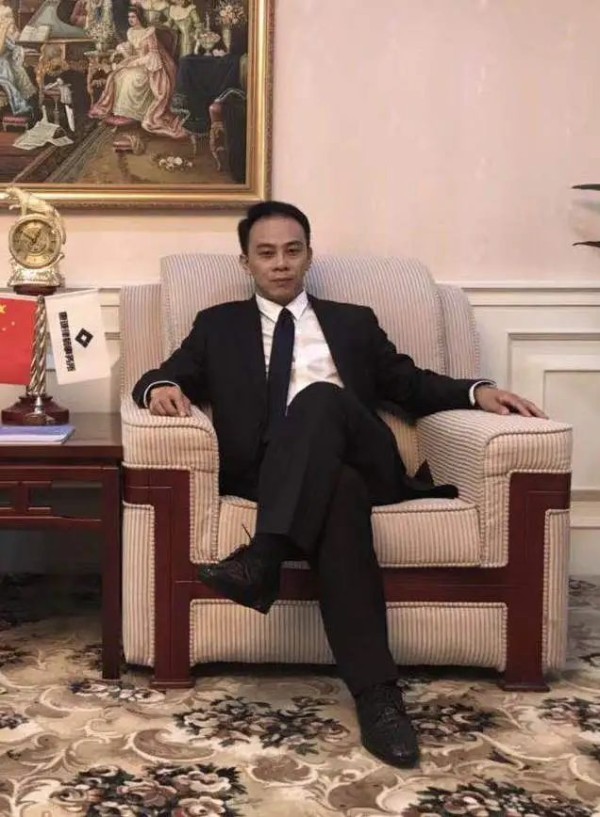 惠诚律所邱玉明律师代理的案件创下大陆演艺明星司法赔偿违约金的历史纪录