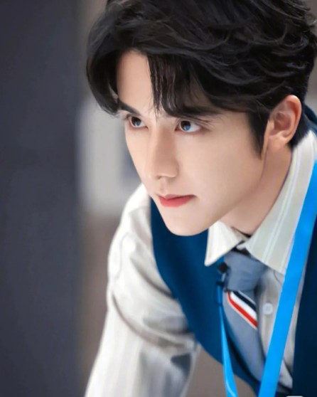 张新成:法国时尚钻石珠宝品牌Messika梅西卡品牌明星代言人