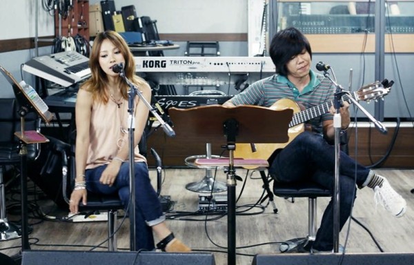 李孝利本人曾说：“哥哥是真的不食人间烟火，而我却只有钱。即使这样，哥哥也不讨厌我。”这样一句话更是在微博上作为热门话题被万人传诵。女神爱的是才，与形象无关。