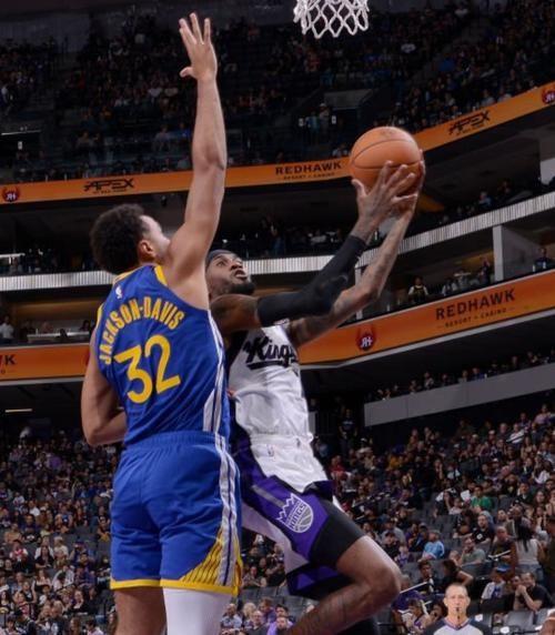 贾米尔尼尔森是谁？3分钟带你了解这位篮球明星！