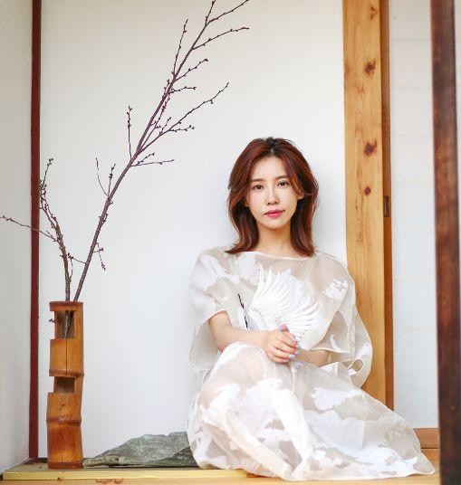 32岁出道14年，杨幂沦为配角，曾比章子怡、巩俐星路顺意