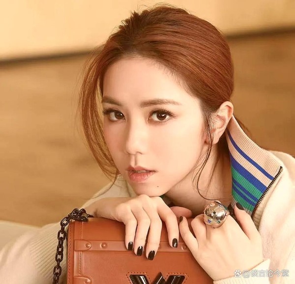 巨肺女神邓紫棋，在时光里闪耀的新星！