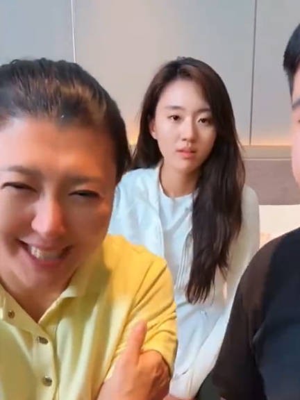 当明星家庭年入40万仍称入不敷出,公众人物的共情能力该如何重建?