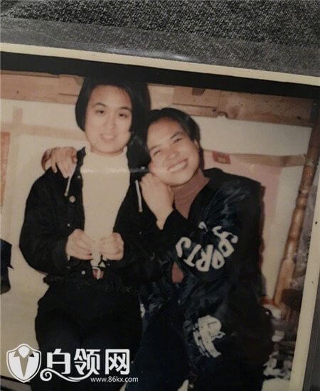 易烊千玺爸爸妈妈是谁 易烊千玺家庭背景及父母照片介绍 第5张