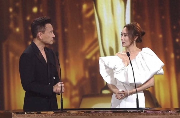 郭可盈自曝女儿被星探发掘，称全家已婉拒，15岁女儿长得像林文龙