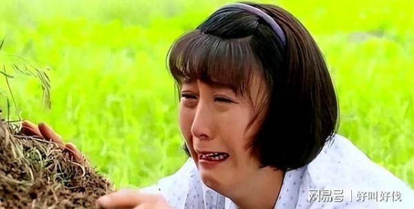 闫学晶遭遇现世报！代言品牌疑解约，评论区沦陷，春晚节目或不保