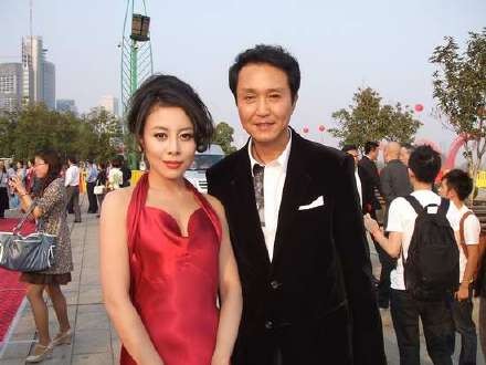 为烟台华颖实验学校我的“演艺明星”学生贾媛媛加油！