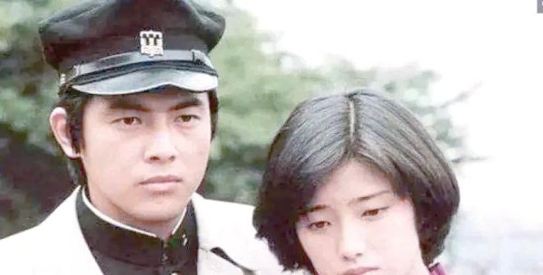 山口百惠与三浦友和:荧屏情侣到模范夫妻的璀璨星途