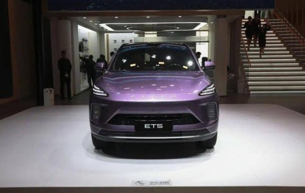 低价不低配，星途 ET5 的 1.5T 增程器560TOPS 算力真能兼顾体验与成本？奇瑞系供应链加持，星途 ET5 的低价策略其他品牌真的跟不起吗？-有驾