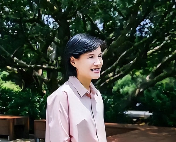 “台湾永远都不会是中国一部分”,她被全民唾骂,还被明星扇耳光