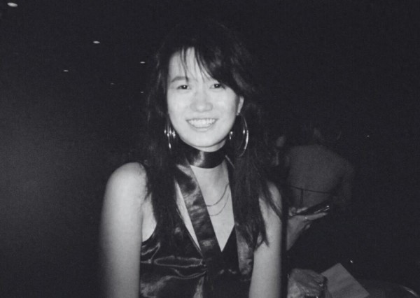 23岁中国女导演柬埔寨坠亡，生前在三层住宅争吵，印度朋友被带走